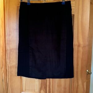 Worthington petite black skirt. 2P